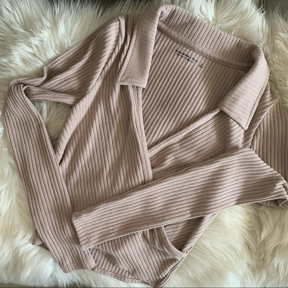 A&F Cropped Wrap Top
